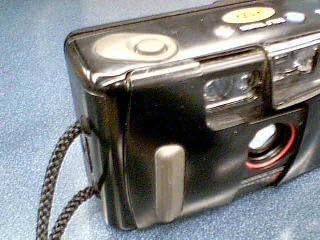 Olympus Infinity Jr 35mm Point and Shoot Film Camera w/ 35mm F3.5 lens. (Renewed)