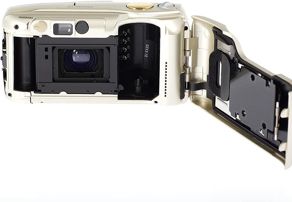 OLYMPUS Stylus Epic Zoom 115 Deluxe 35mm Camera Kit