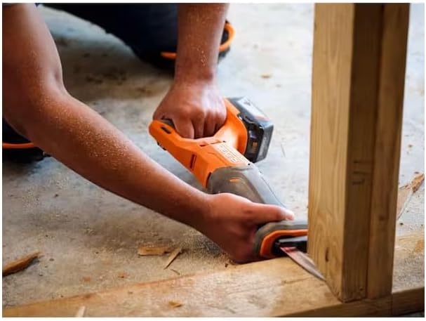 RIDGID 18V Cordless RECIPROCATING Saw KIT with 4.0 AH Battery and Charger R8646K