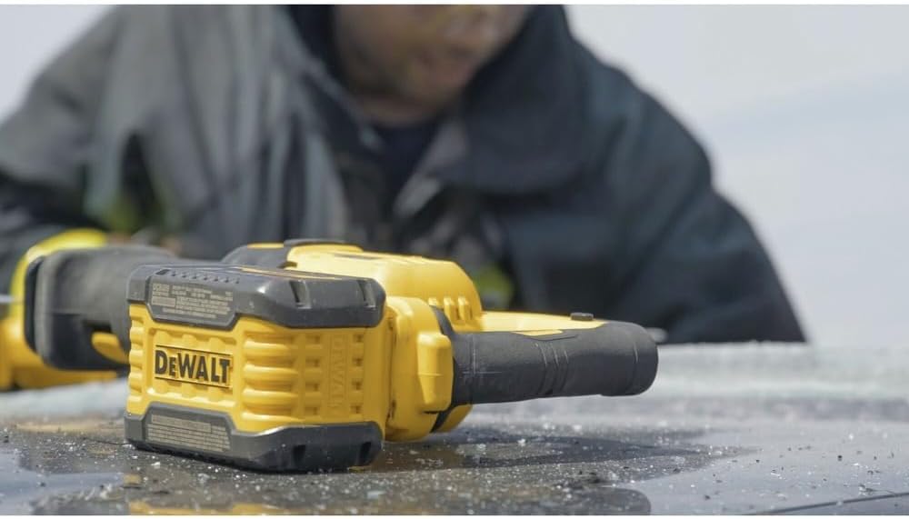 DEWALT DCS389BR 60V MAX FLEXVOLT Brushless Lithium-Ion 1-1/8 in. Cordless Reciprocating Saw (Tool Only) (Renewed)