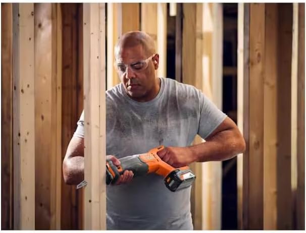 RIDGID 18V Cordless RECIPROCATING Saw KIT with 4.0 AH Battery and Charger R8646K