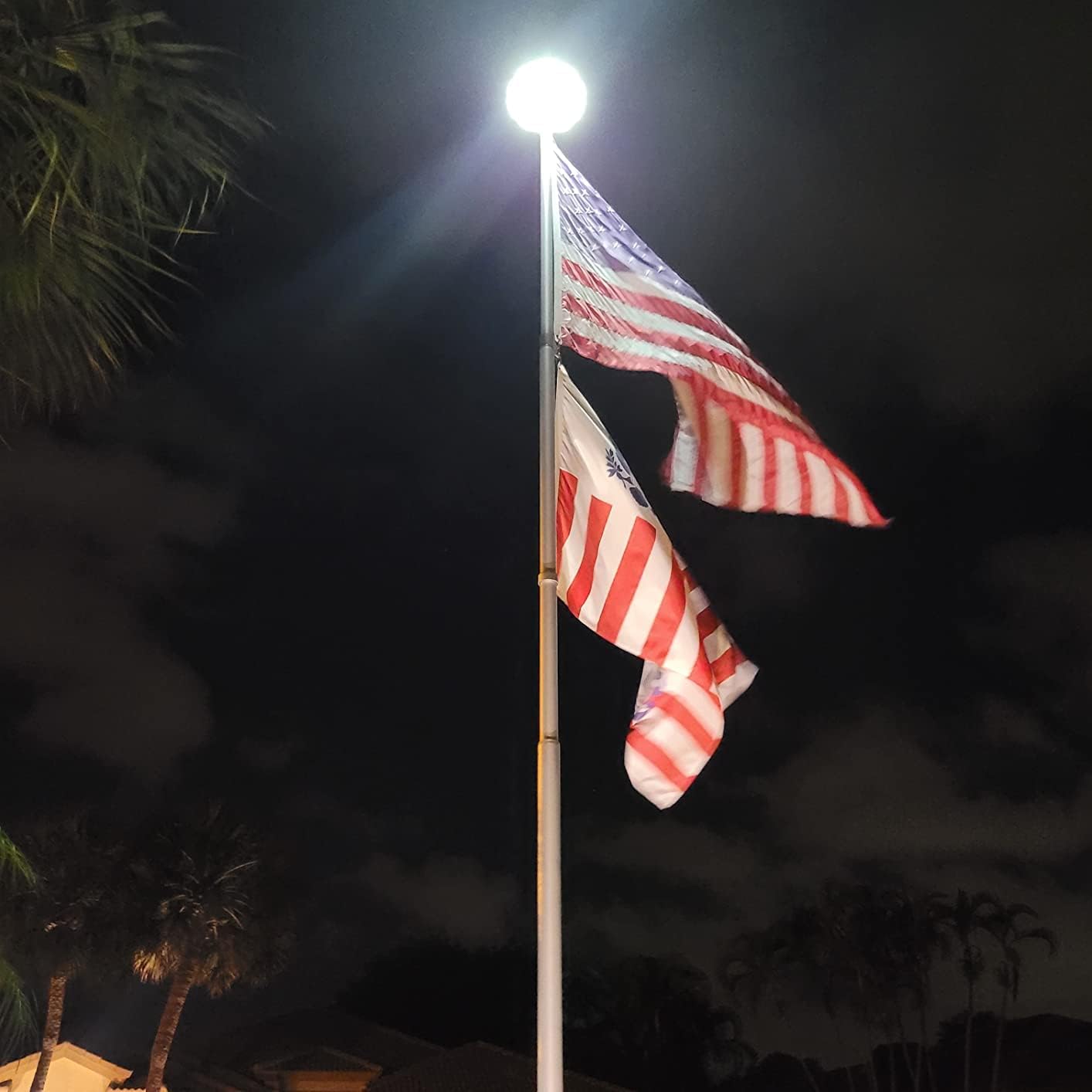 Solar Flag Pole Light – Super Bright Outdoor LED Flagpole Light for 15-25 Ft Flag Poles, Solar-Powered, Dusk to Dawn, 4200LM, 266 LEDs, Flagpole Lights Outdoor Solar Powered (Black)