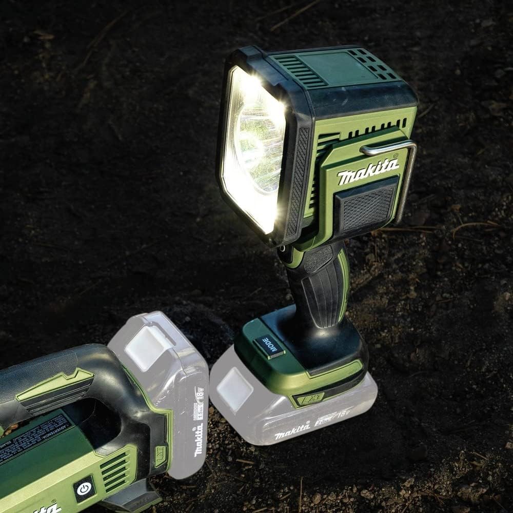 Makita ADML812 Outdoor Adventure™ 18V LXT® L.E.D. Flashlight/Spotlight, Light Only