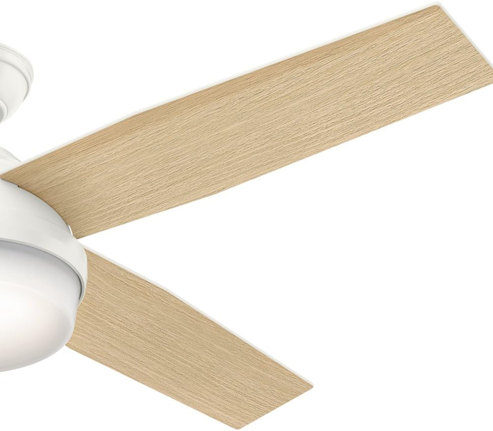 Hunter Fan 52in Fresh White Contemporary Ceiling Fan with LED Light Kit and Remote Control (Renewed)