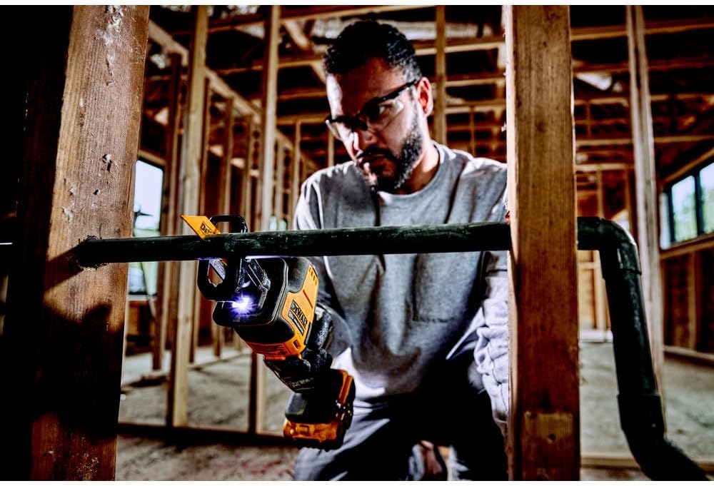 DEWALT DCS369B ATOMIC 20V MAX Cordless One-Handed Reciprocating Saw (Tool Only) (Renewed)