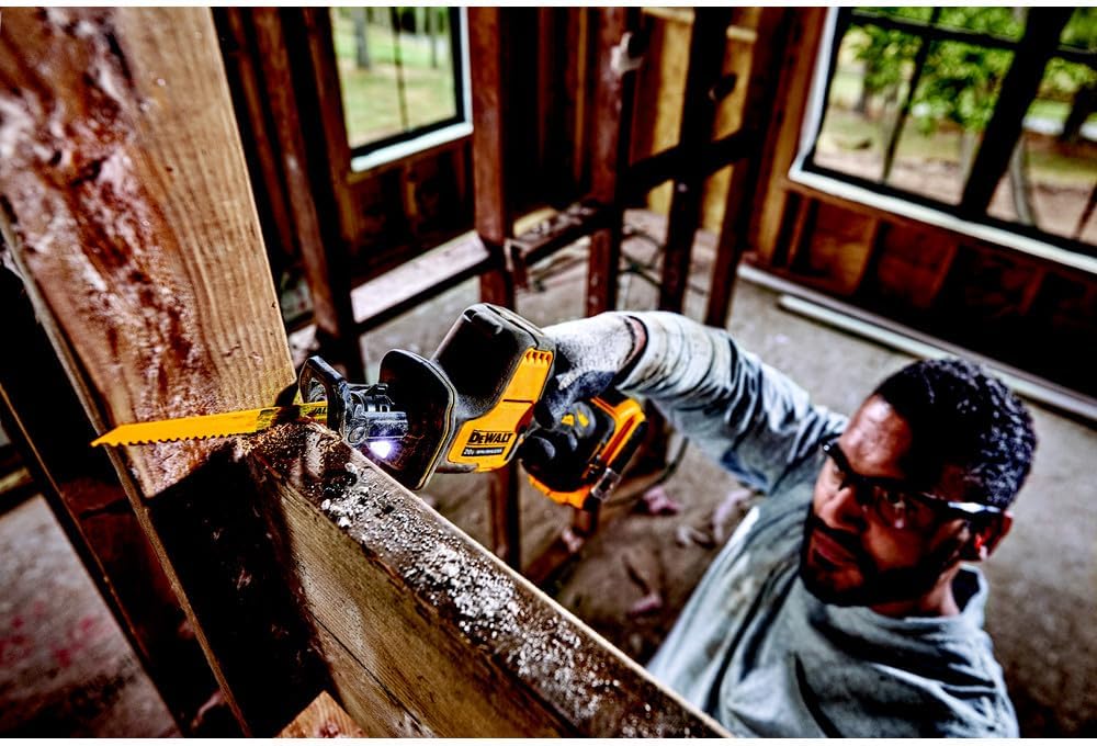 DEWALT DCS369B ATOMIC 20V MAX Cordless One-Handed Reciprocating Saw (Tool Only) (Renewed)