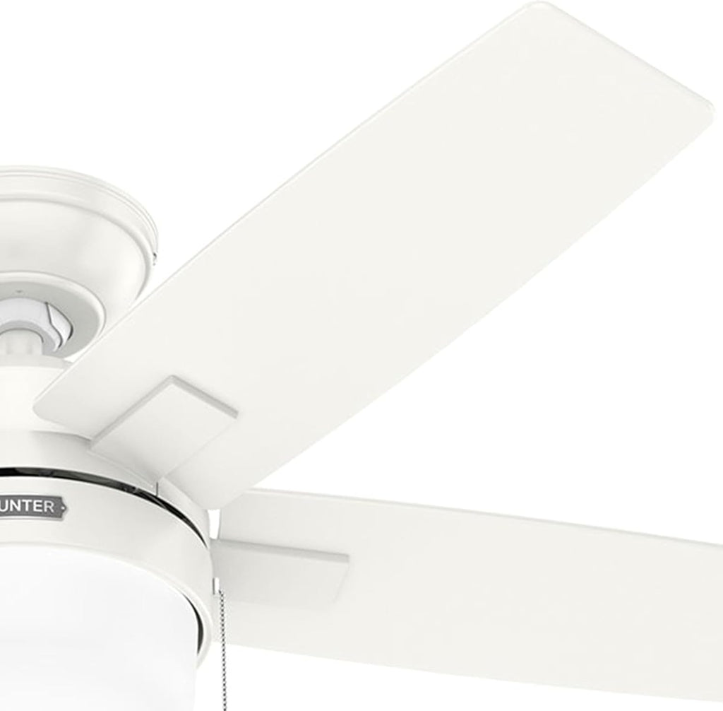 Hunter Fan 44 inch Fresh White Indoor Ceiling Fan with Light and Pull Chain for Bedroom, Living Room, Office, Basement, Kitchen (Renewed)