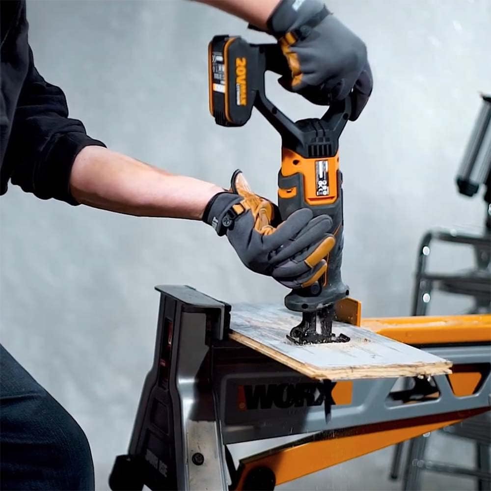 WORX WX500.9 Cordless Reciprocating Saw 20 V - Battery Saw for Cutting Wood, PVC, Steel etc. - Adjustable Base Plate, Variable Speed - Without Battery and Charger