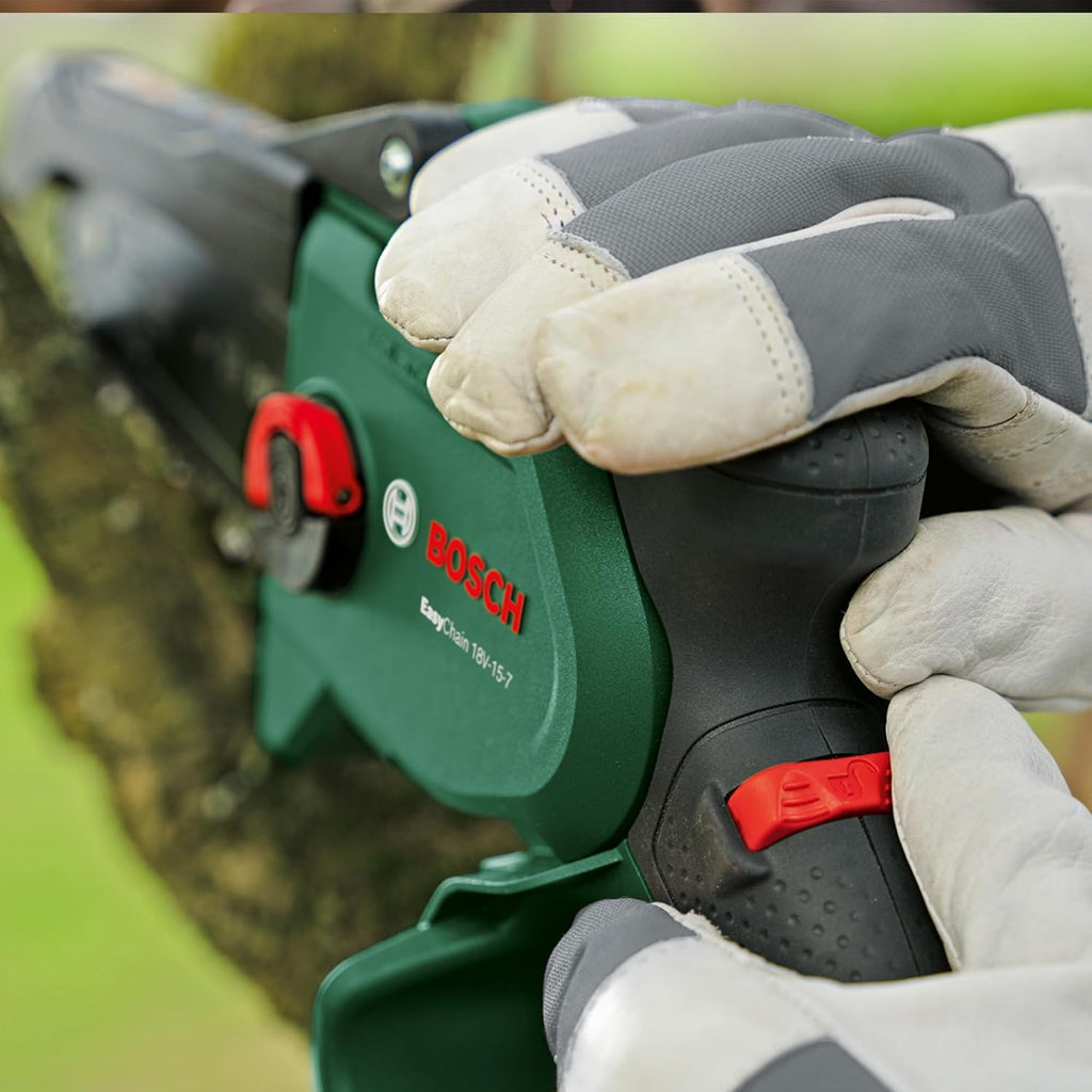 Bosch Home and Garden Cordless Compact Pruner Saw EasyChain 18V-15-7 (for Cutting Through Wood; 18 Volt System; Chain Speed: 6.95m/s; Without Battery)