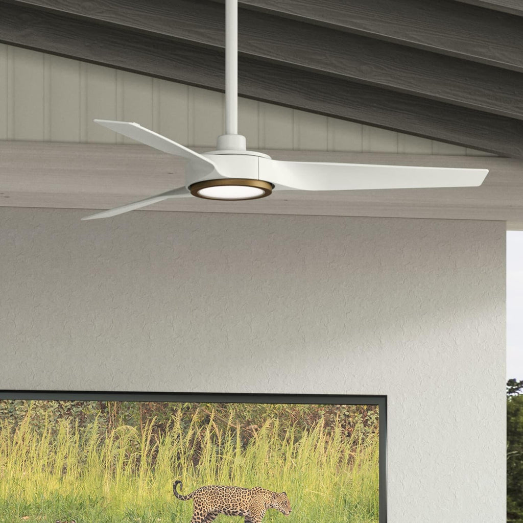 Hunter Fan Outdoor or Indoor Ceiling Fan, 44 in White Ceiling Fan with Light and Remote for Patios, Living Room, Bedroom, Porch, Garage, 3 Blades (Renewed)