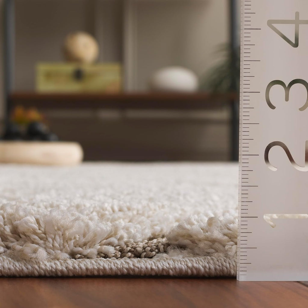 SAFAVIEH Florida Shag Collection Runner Rug - 2'3' x 17', Cream & Beige, Non-Shedding & Easy Care, 1.2-inch Thick Ideal for High Traffic Areas in Living Room, Bedroom (SG471-1113)
