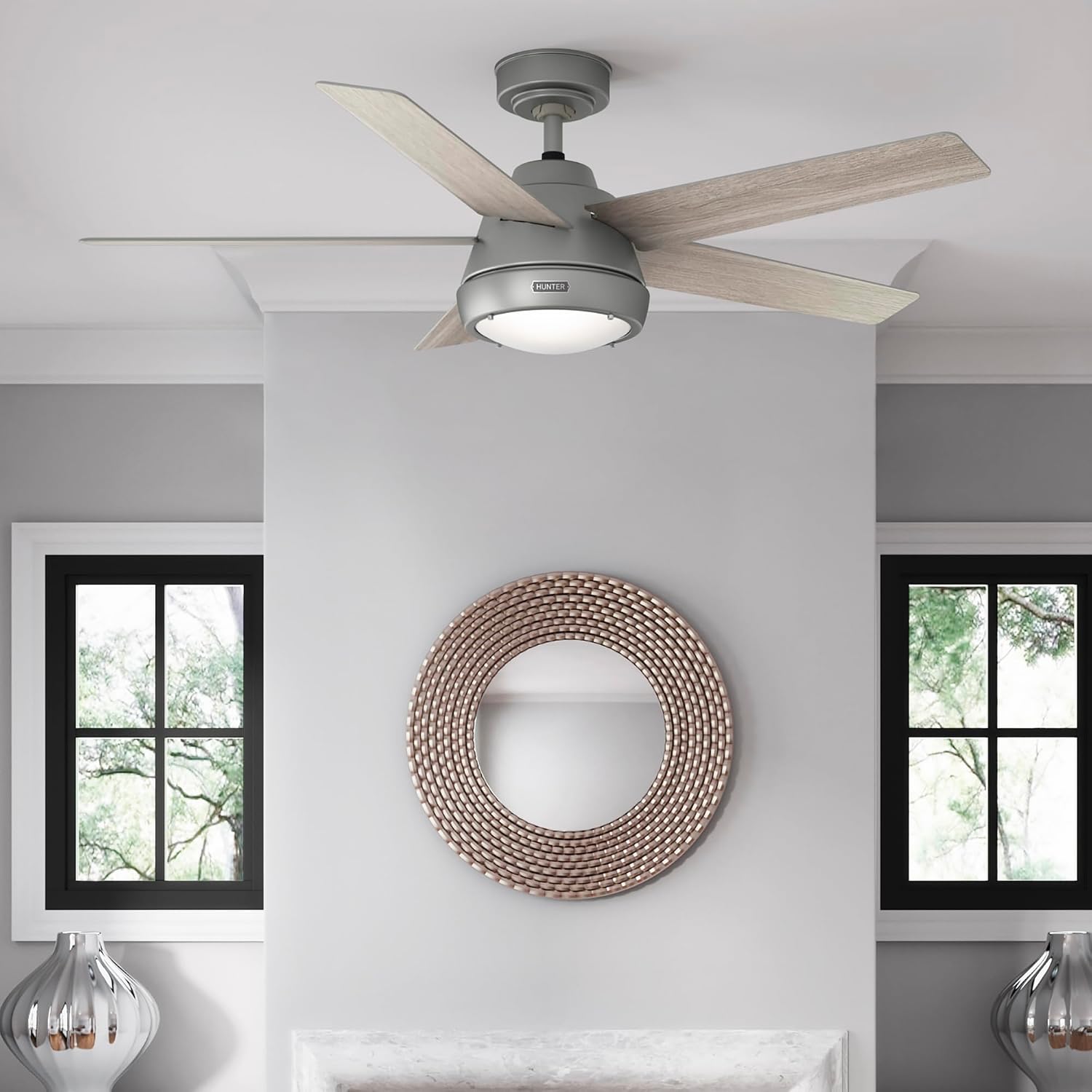 Hunter Fan 52 inch Casual Matte Silver Indoor Ceiling Fan with Lights and Remote Control for Bedroom, Living Room/Family Room, Dining Room, Kitchen, Office (Renewed)