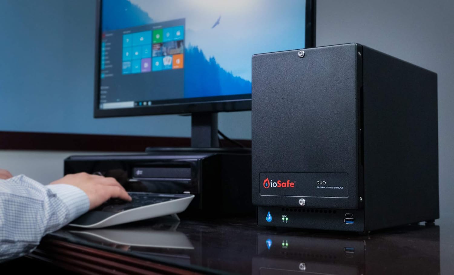ioSafe Duo RAID 1 USB 3.2 Fireproof/Waterproof Desktop Hard Drive (16TB (2x8TB))