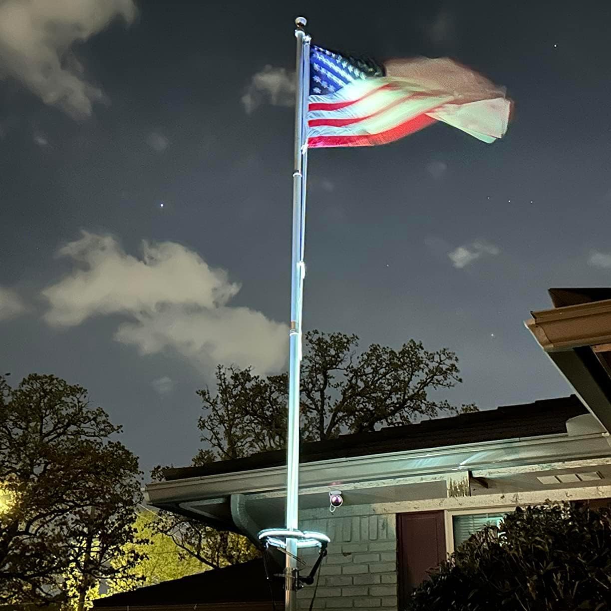 Flag Pole Light Solar Powered 4640 Lumens Brightest Solar Flagpole Light Outdoor Waterproof Dusk to Dawn 32 LED Ring Spotlights 12000mAh Batteries Adjustable Clamp fit 2-6' Dia Flagpoles