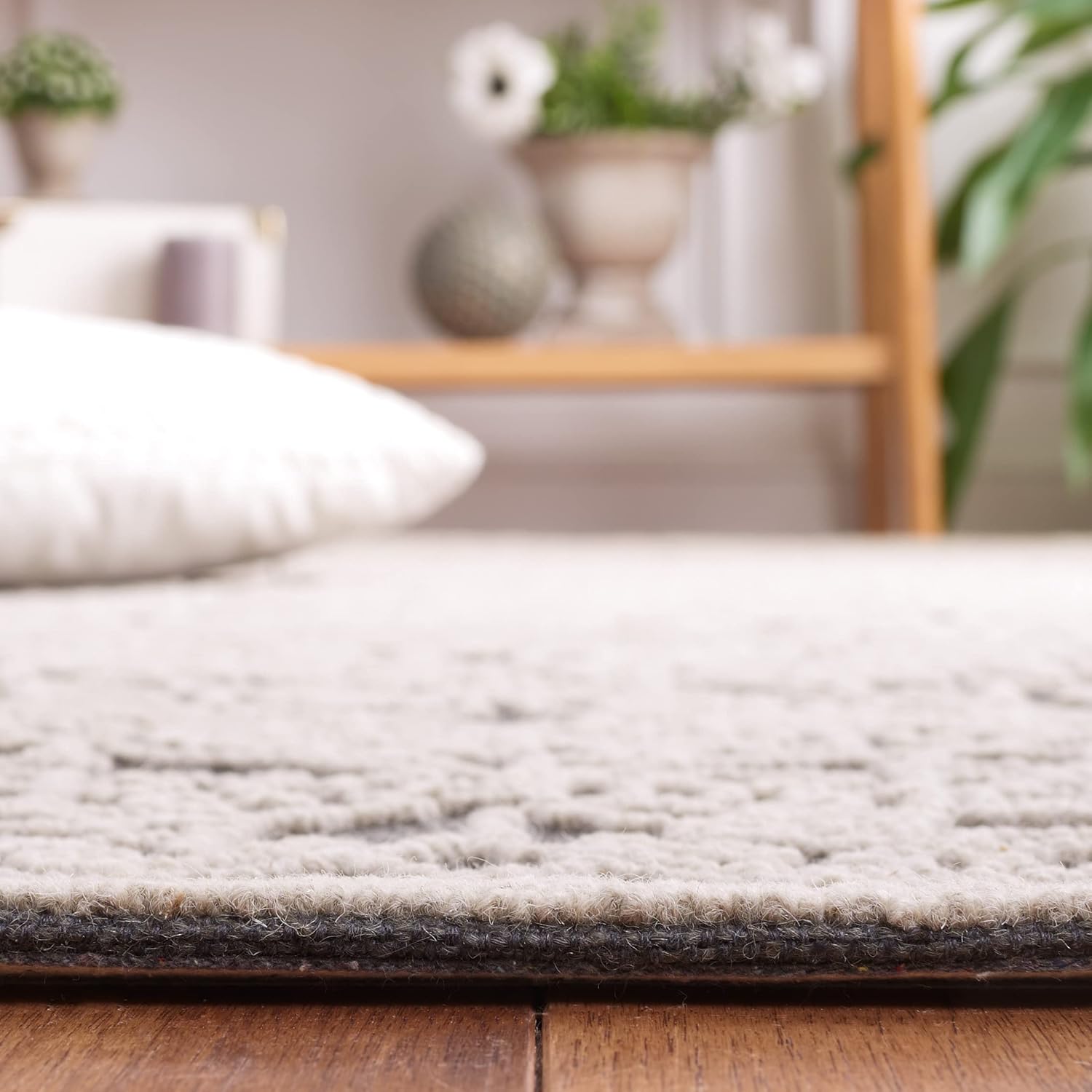 SAFAVIEH Trace Collection Area Rug - 9' x 12', Dark Grey & Light Grey, Handmade Wool, Ideal for High Traffic Areas in Living Room, Bedroom (TRC101A)