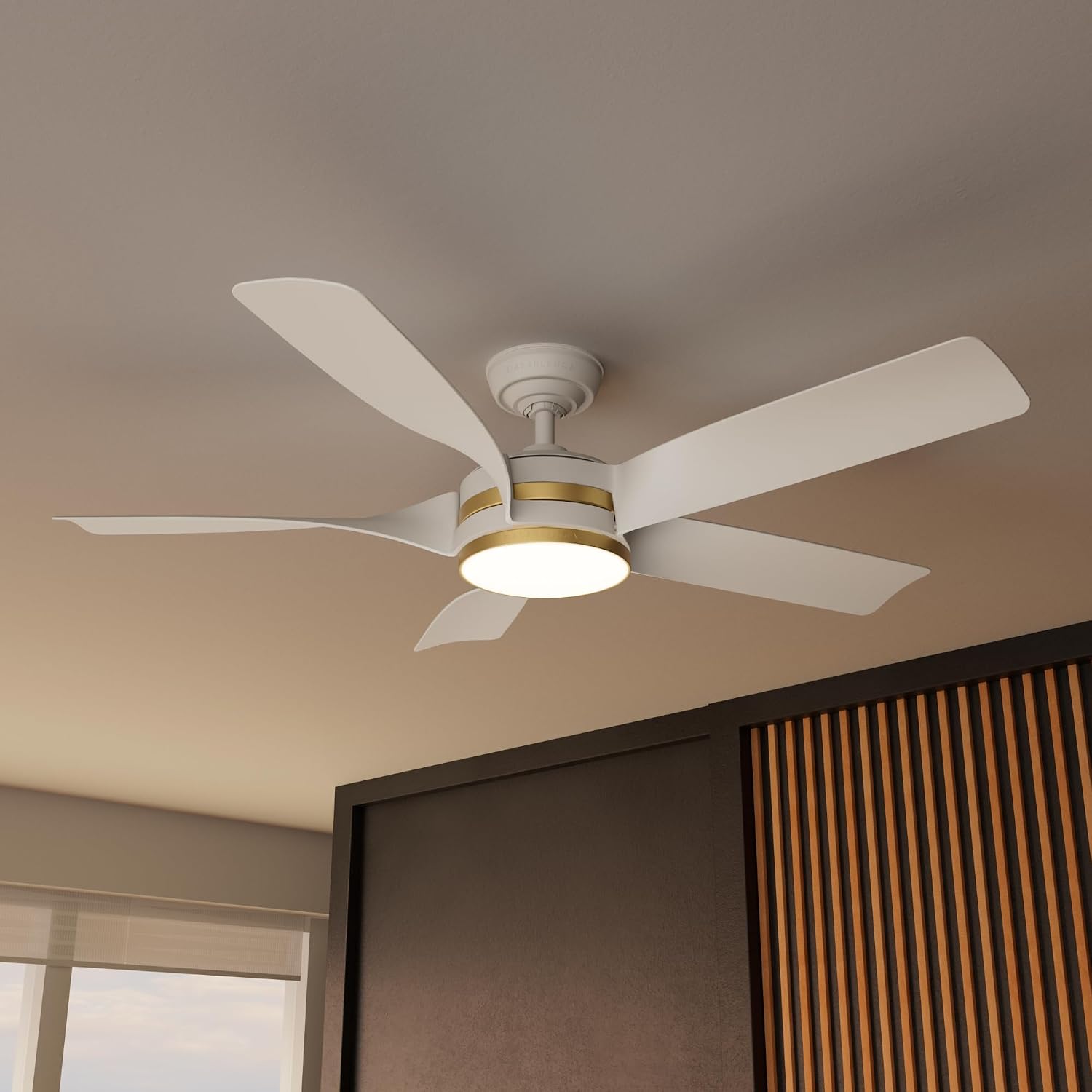Casablanca Fan 52 inch Ceiling Fan with Light and Remote, Outdoor or Indoor White Ceiling Fan for Porch, Living Room, Office, Kitchen, Garage, 5 Blades (Renewed)