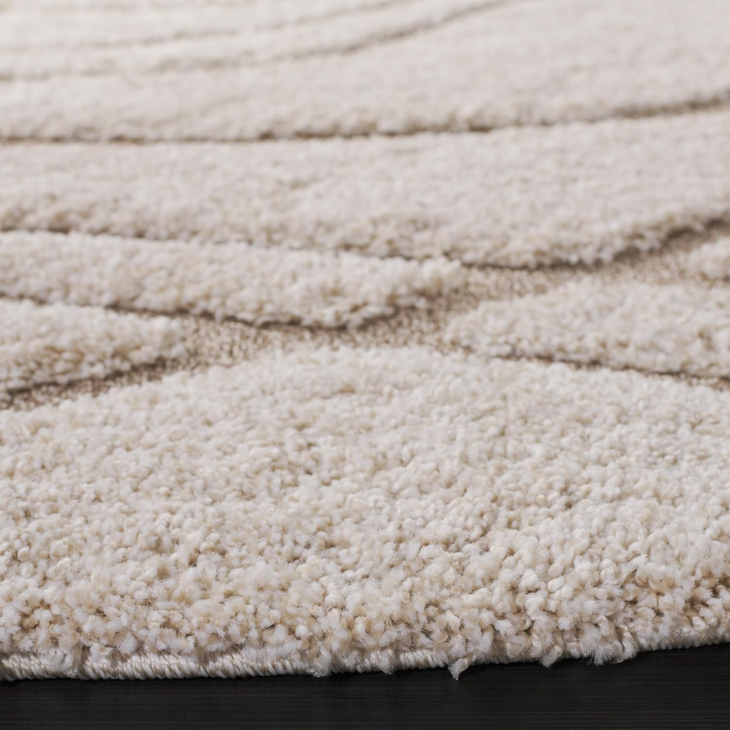SAFAVIEH Florida Shag Collection Runner Rug - 2'3' x 17', Cream & Beige, Non-Shedding & Easy Care, 1.2-inch Thick Ideal for High Traffic Areas in Living Room, Bedroom (SG471-1113)