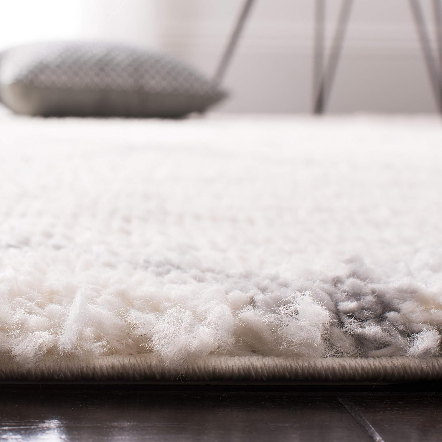 SAFAVIEH Parma Shag Collection Area Rug - 6' x 9', Cream & Grey, Moroccan Trellis Design, Non-Shedding & Easy Care, 1.2-inch Thick Ideal for High Traffic Areas in Living Room, Bedroom (PMA515A)