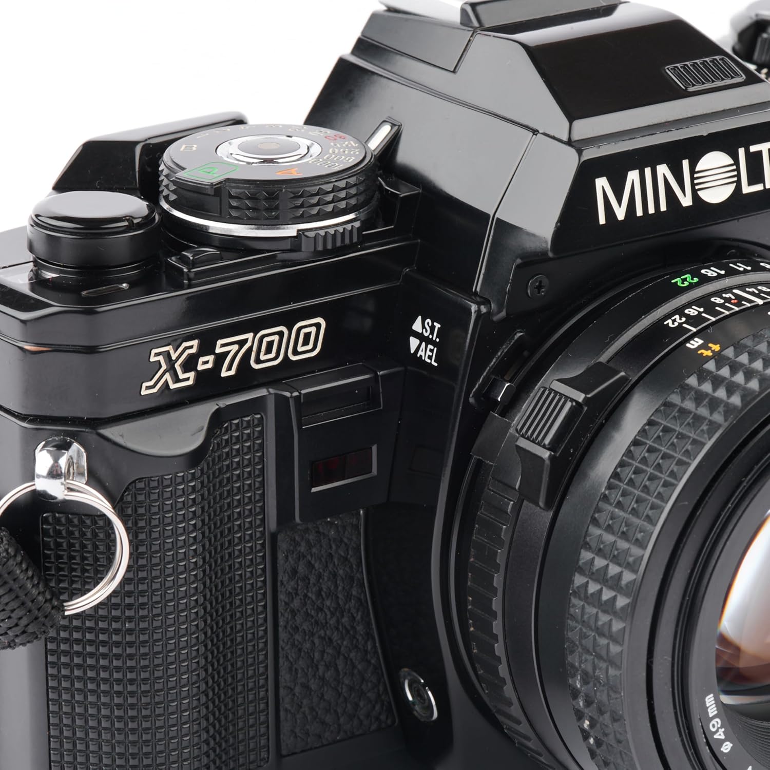 Minolta X-700 35mm Film SLR with Minolta MD 50mm 1:2 Manual Focus Lens (Renewed)