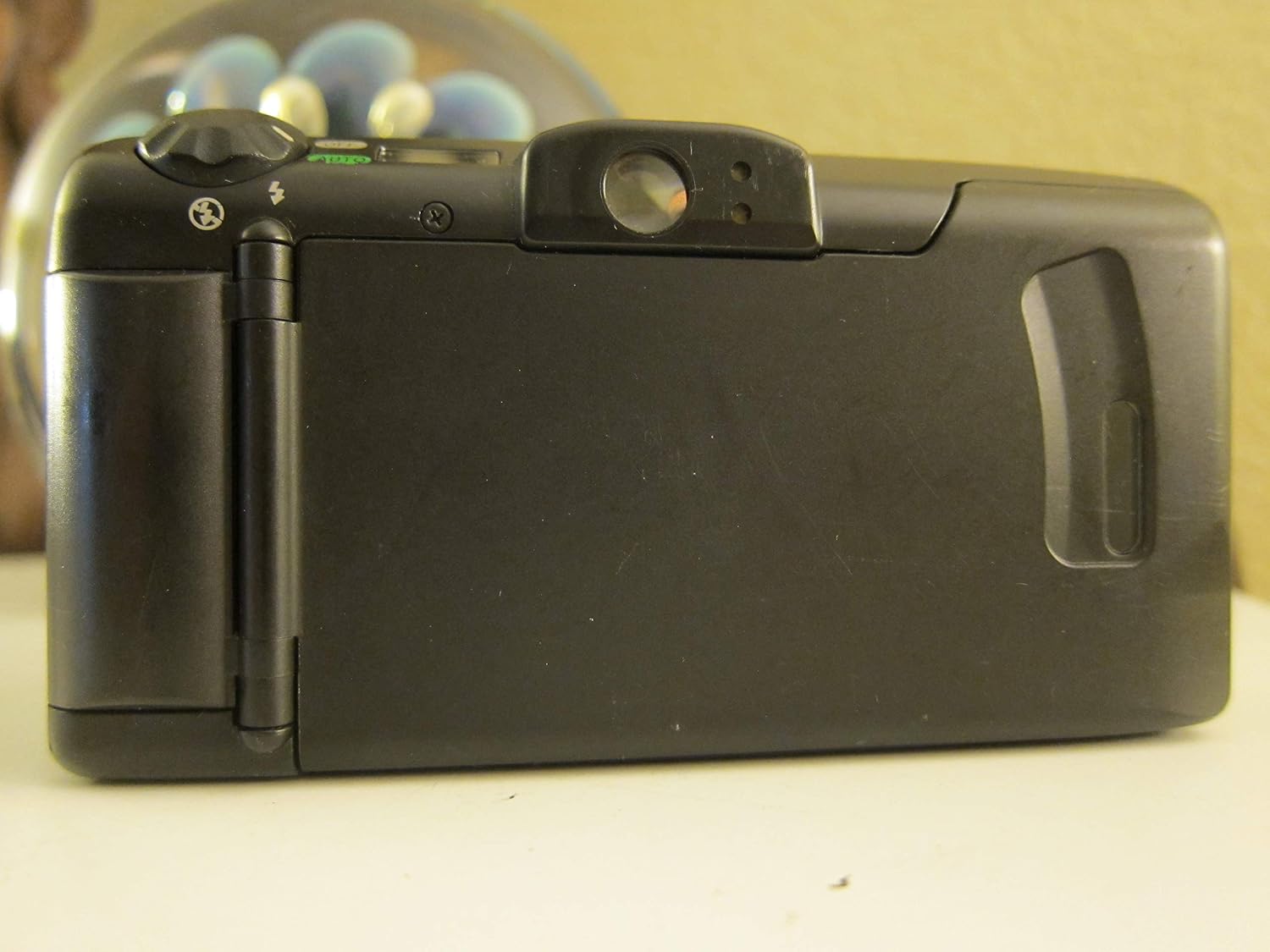 Canon Sure Shot 105 Zoom 35mm Camera