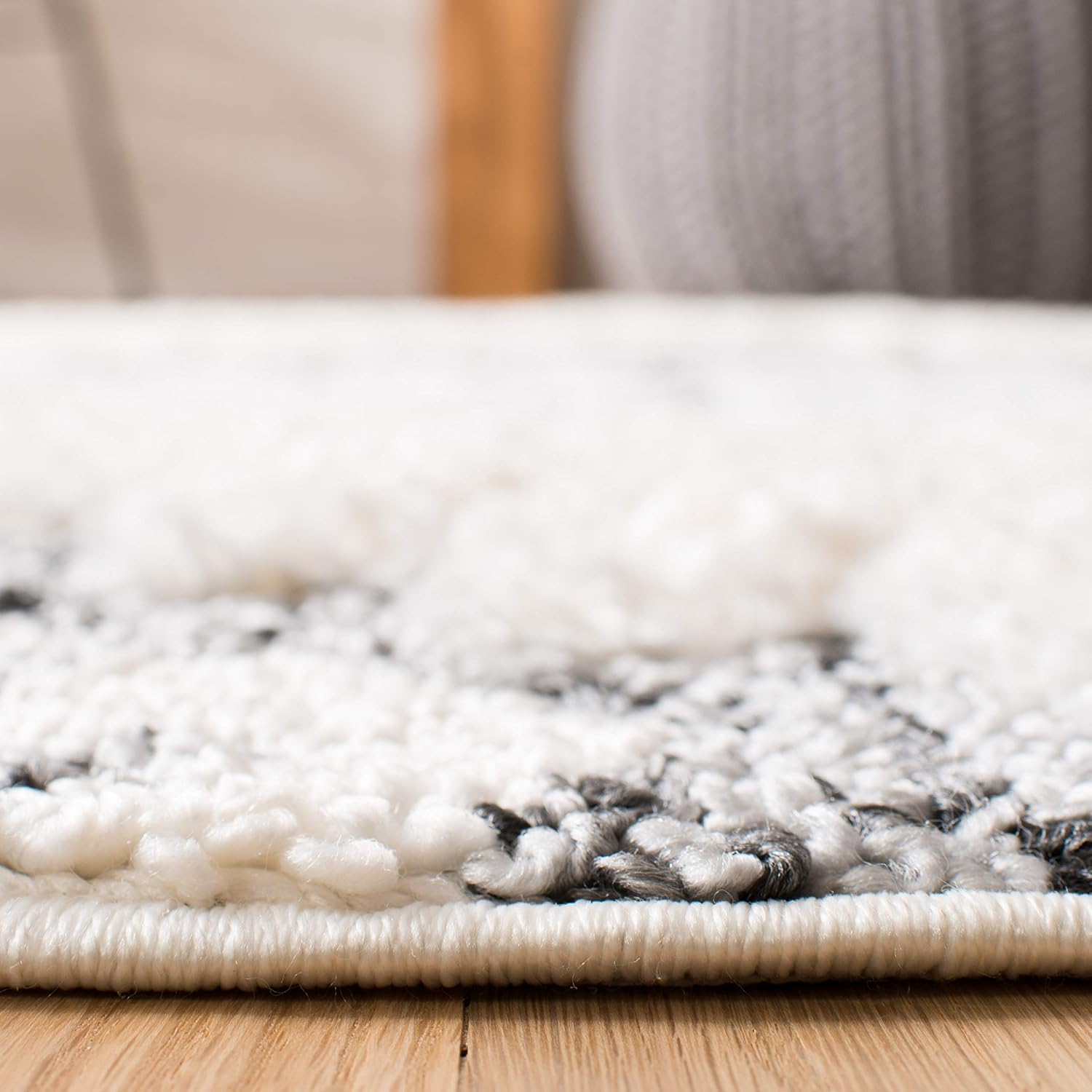 SAFAVIEH Moroccan Tassel Shag Collection Area Rug - 9' Square, Ivory & Grey, Boho Design, Non-Shedding & Easy Care, 2-inch Thick Ideal for High Traffic Areas in Living Room, Bedroom (MTS652F)