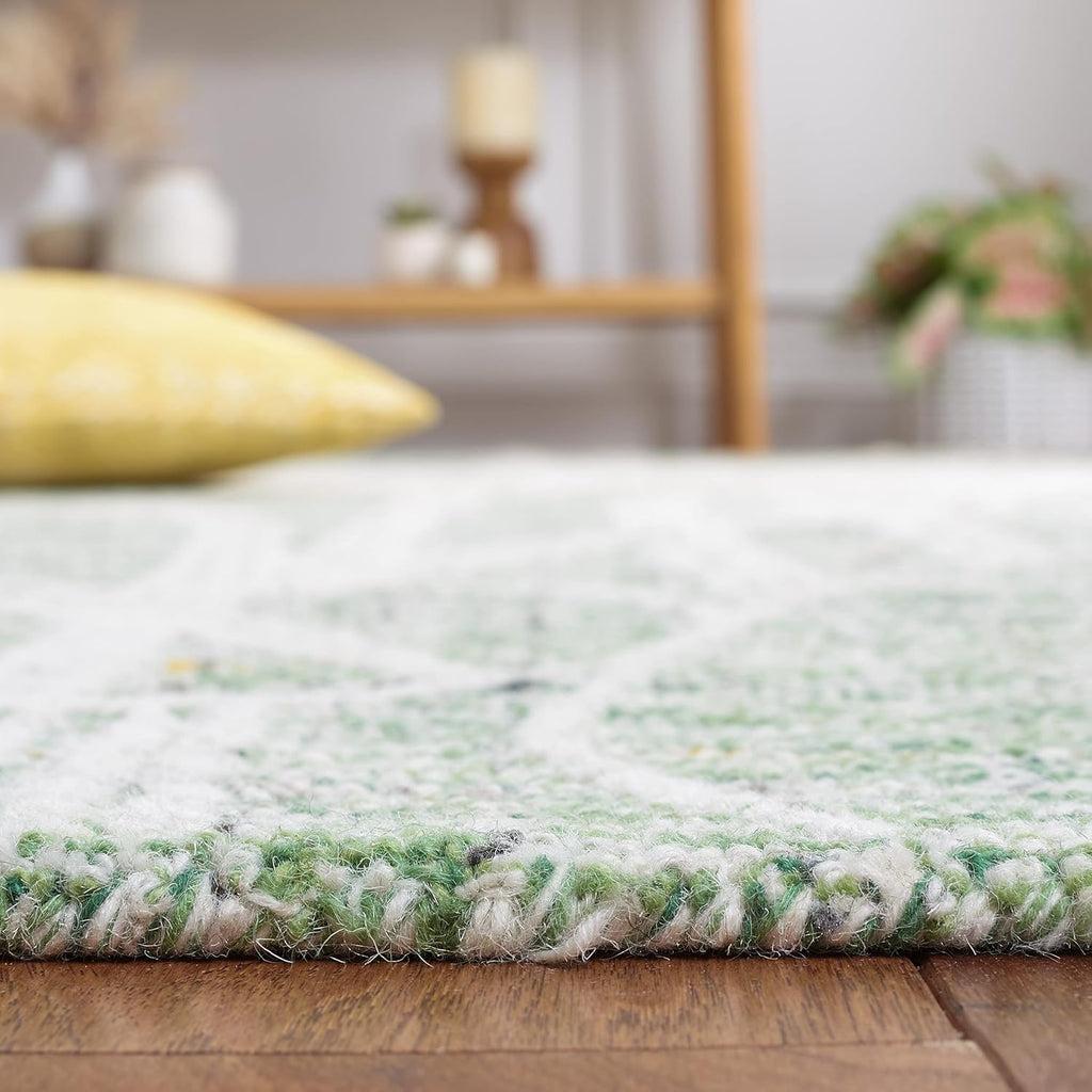 SAFAVIEH Metro Collection Accent Rug - 4' x 6', Green & Ivory, Handmade Floral Wool, Ideal for High Traffic Areas in Entryway, Living Room, Bedroom (MET875Y)