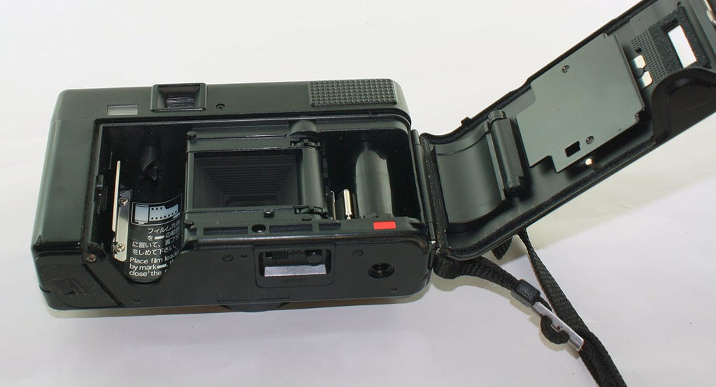 Nikon L35 AF One Touch L35AF Point and Shoot 35MM Film Camera Bulit-in Flash, AF lens, Film loader (Renewed)