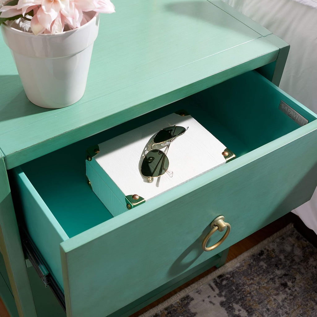SAFAVIEH Furniture - Sadie 1-Drawer Nightstand - Turquoise - Wood - Glam Gold Hardware Design - Ideal for Bedroom, 21'W x 17.2'D x 26'H - Fully Assembled (NST9201C)