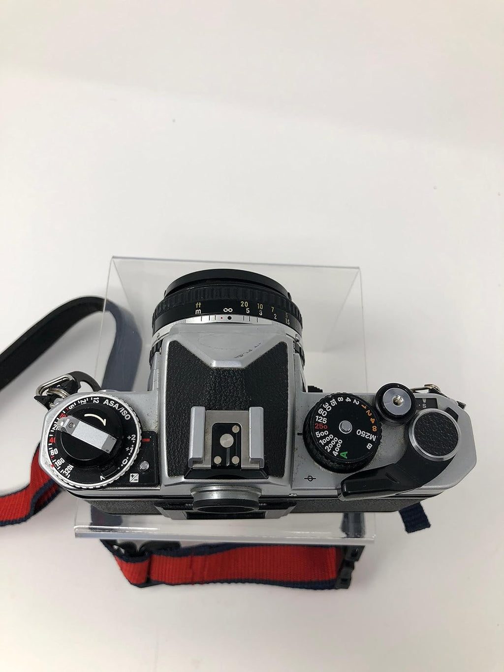 Black Nikon FE2 35MM SLR Film Camera with Nikkor 50m 1:1.8 Lens - Titanium Shutter (Renewed)