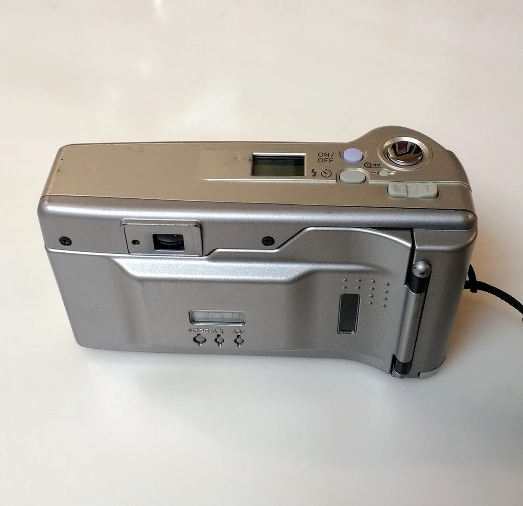 Minolta Zoom 80 Quartz Date 35mm Film Camera