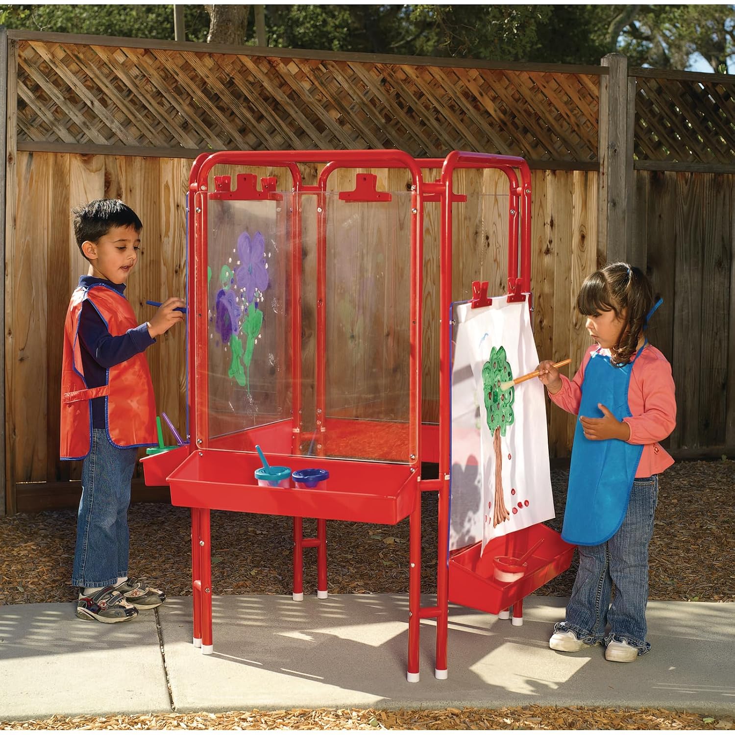 Colorations 4WAPE Adjustable Indoor-Outdoor Metal Frame Easel with Paint-on Acrylic Panels for Four Children
