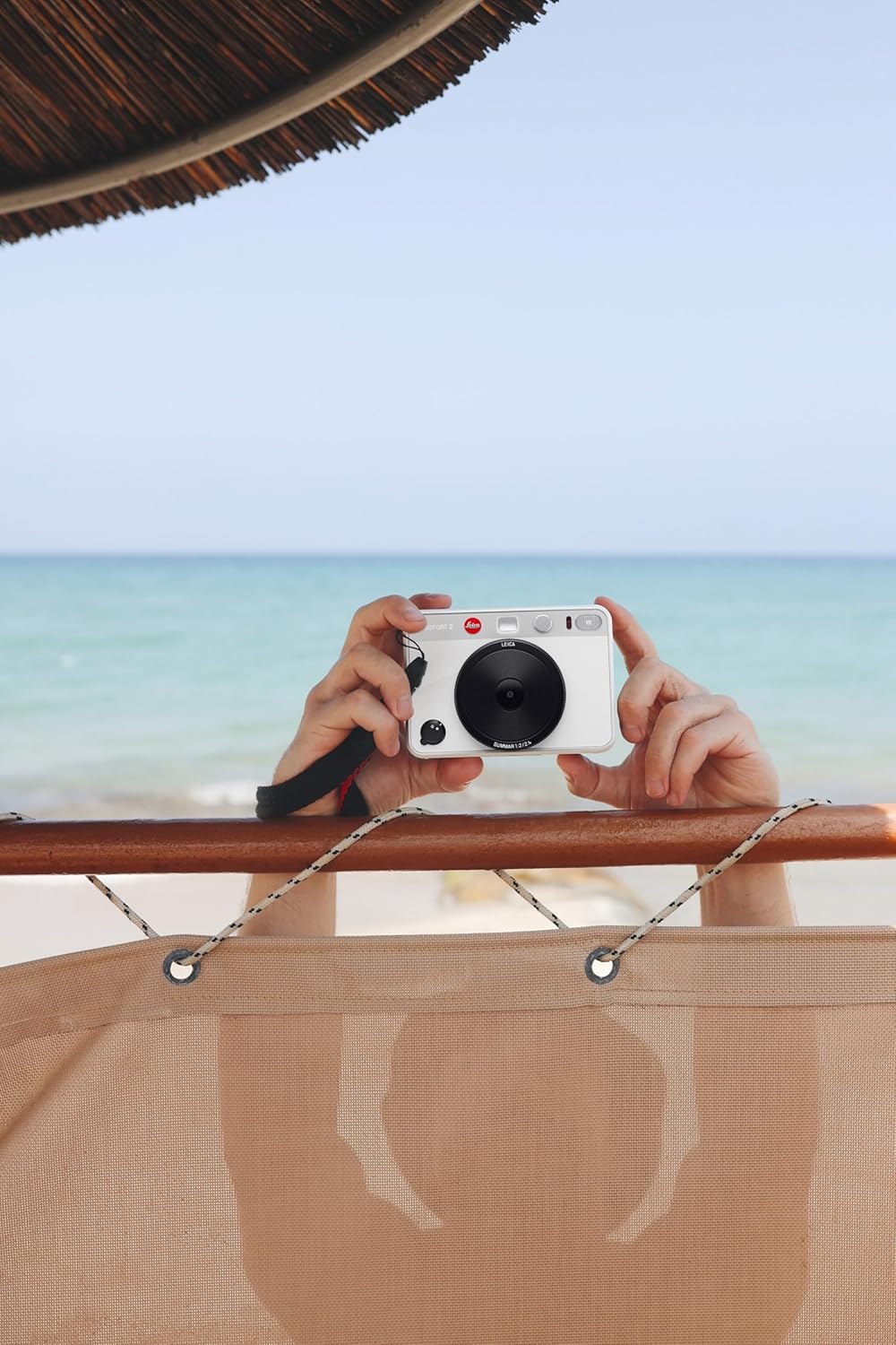 Leica Sofort 2 Digital and Instant Photo Camera with LCD Display, Two Shutter Releases, 10 Lens Effects, and Leica FOTOS App Support (White)