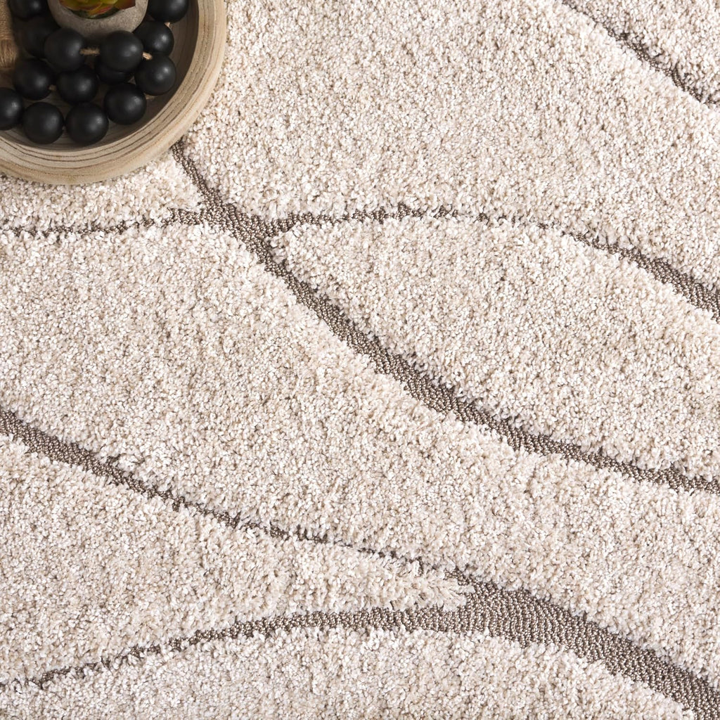 SAFAVIEH Florida Shag Collection Runner Rug - 2'3' x 17', Cream & Beige, Non-Shedding & Easy Care, 1.2-inch Thick Ideal for High Traffic Areas in Living Room, Bedroom (SG471-1113)