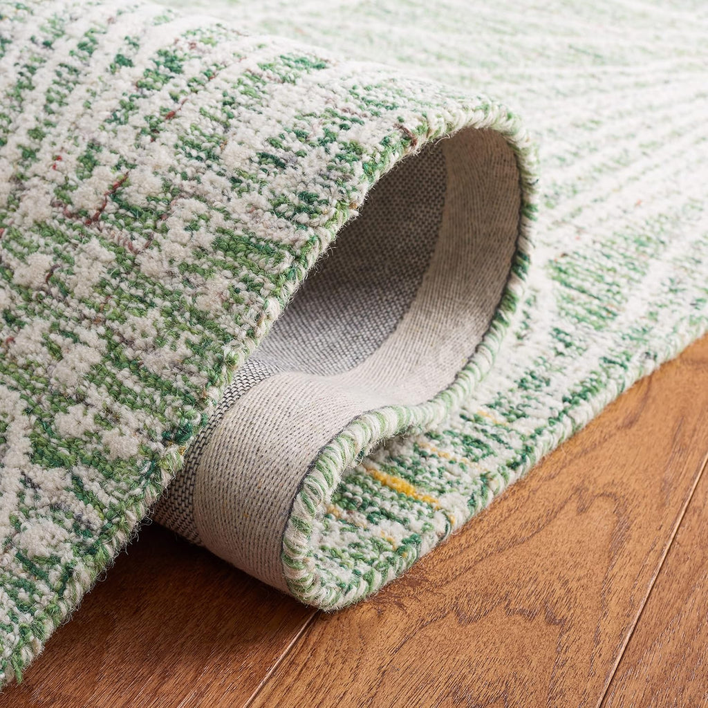 SAFAVIEH Metro Collection Accent Rug - 4' x 6', Green & Ivory, Handmade Floral Wool, Ideal for High Traffic Areas in Entryway, Living Room, Bedroom (MET875Y)