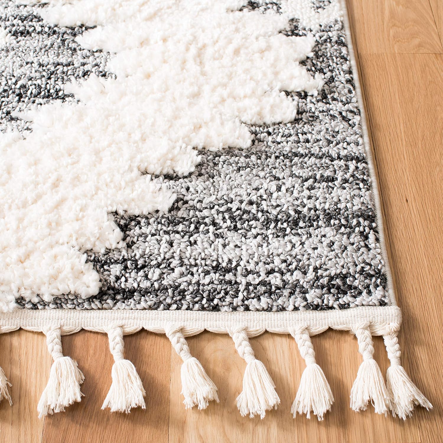 SAFAVIEH Moroccan Tassel Shag Collection Area Rug - 9' Square, Ivory & Grey, Boho Design, Non-Shedding & Easy Care, 2-inch Thick Ideal for High Traffic Areas in Living Room, Bedroom (MTS652F)