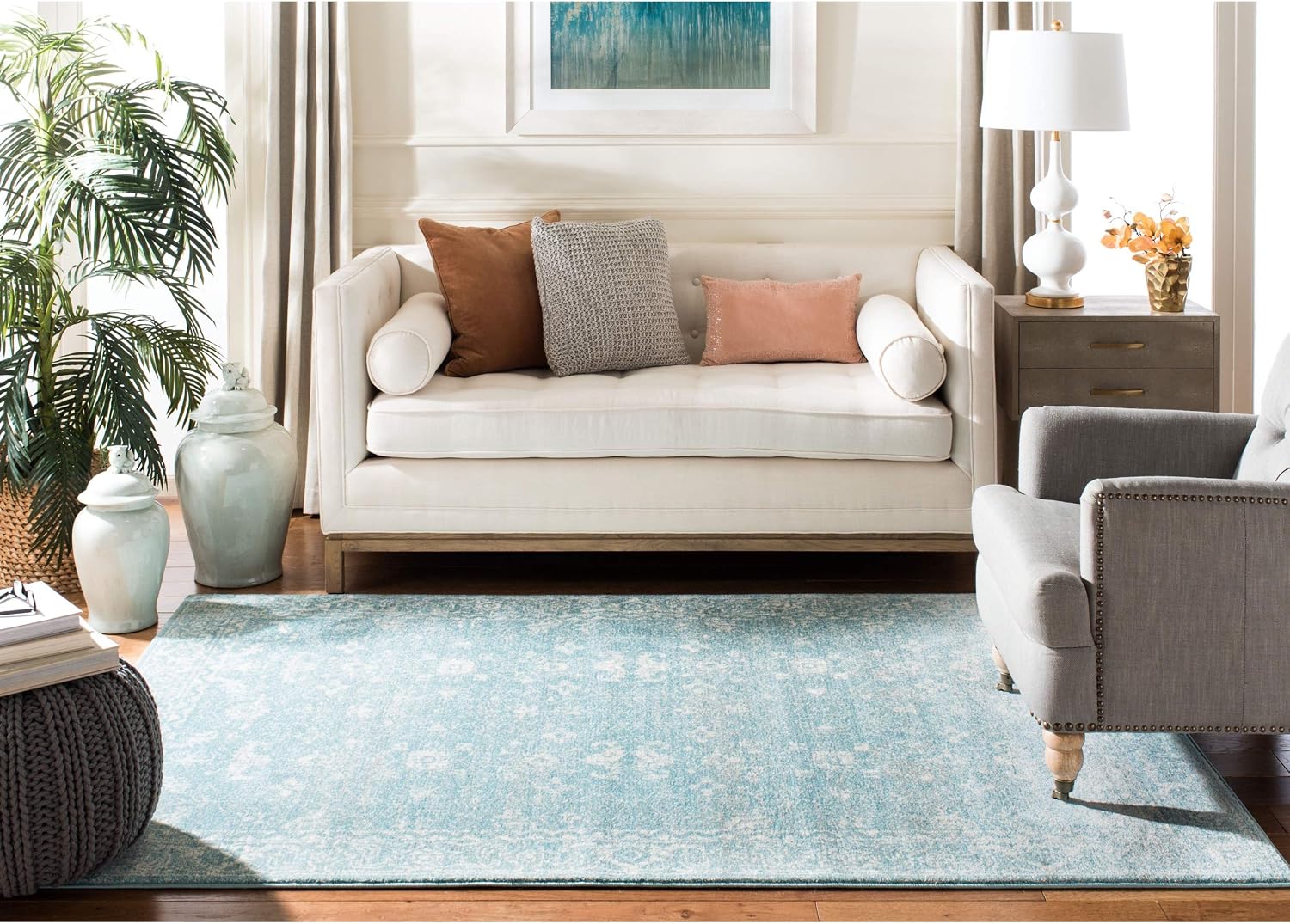 SAFAVIEH Evoke Collection Area Rug - 9' x 12', Light Blue & Ivory, Shabby Chic Distressed Design, Non-Shedding & Easy Care, Ideal for High Traffic Areas in Living Room, Bedroom (EVK270D)