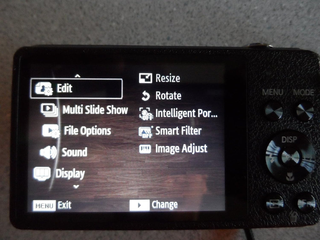 Samsung ST76 16 MP Compact Digital Camera - Black (EC-ST76ZZBPBUS)