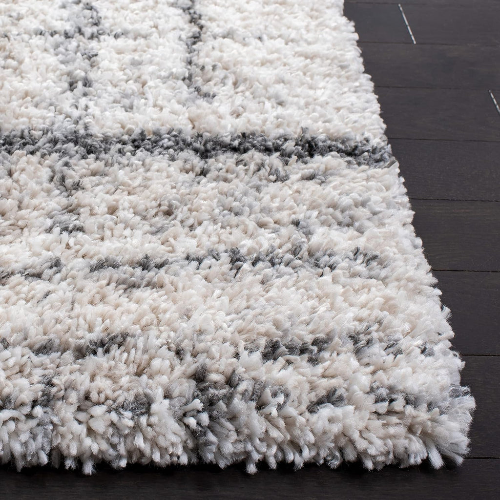 SAFAVIEH Fontana Shag Collection Area Rug - 6'7' Square, Ivory & Grey, Modern Design, Non-Shedding & Easy Care, 2-inch Thick Ideal for High Traffic Areas in Living Room, Bedroom (FNT855A)