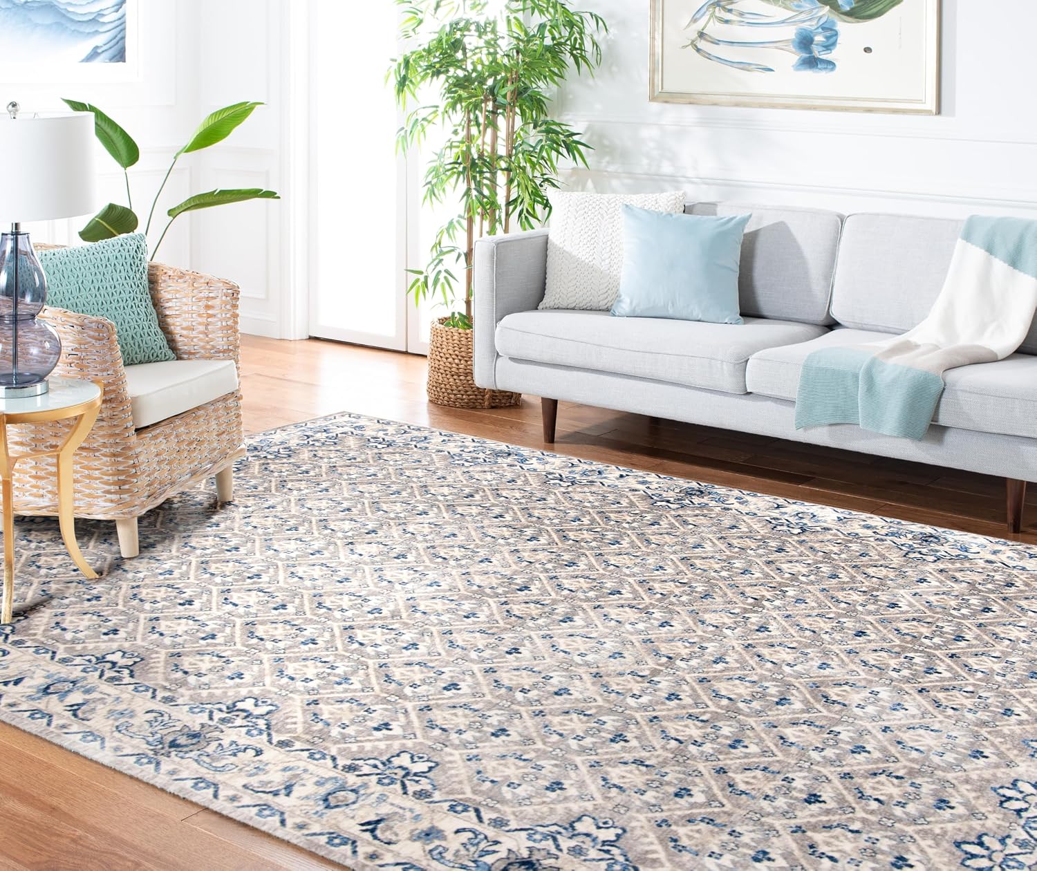 SAFAVIEH Brentwood Collection Area Rug - 9' x 12', Light Grey & Blue, Oriental Distressed Design, Non-Shedding & Easy Care, Ideal for High Traffic Areas in Living Room, Bedroom (BNT869G)