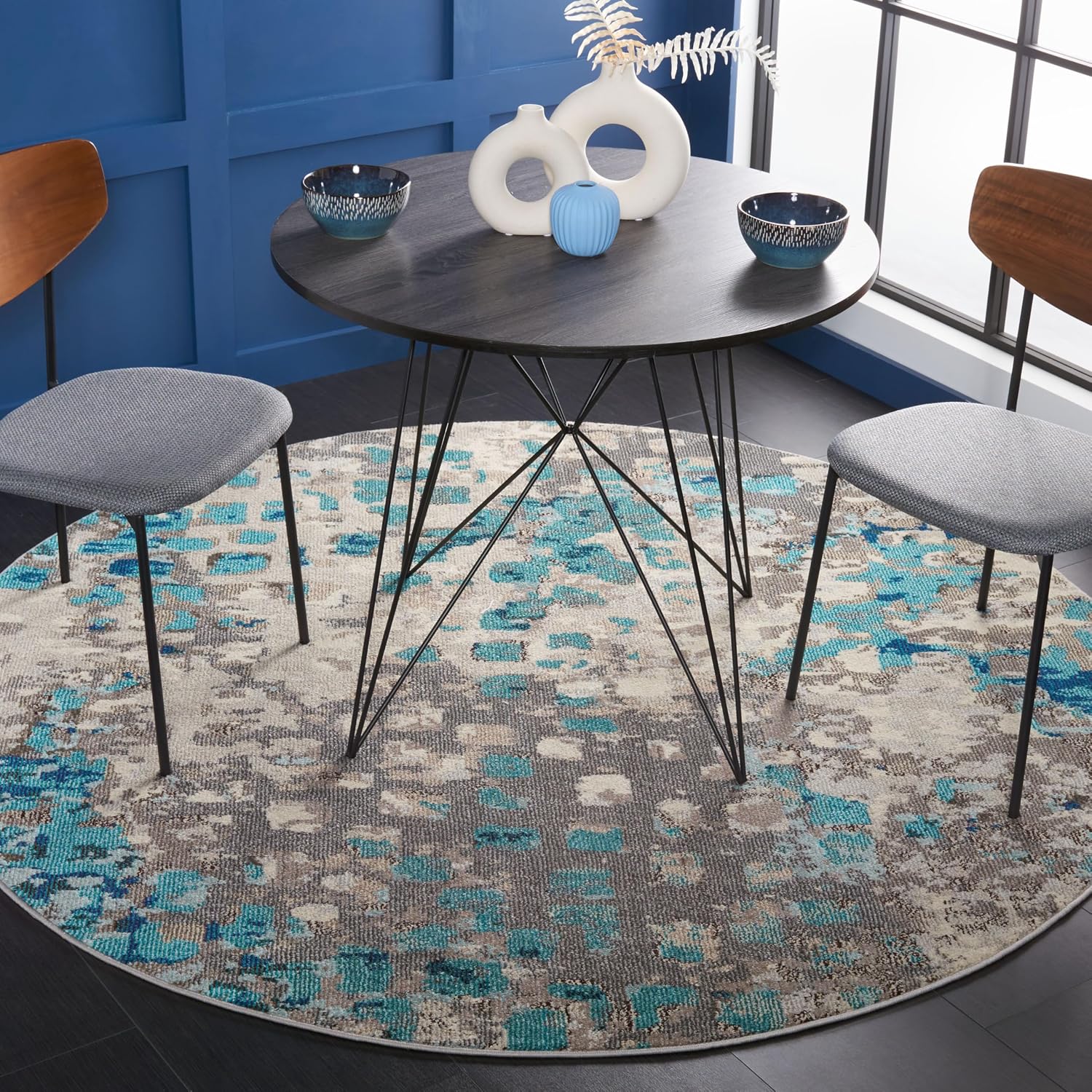 SAFAVIEH Monaco Collection Area Rug - 6'7' Round, Grey & Light Blue, Boho Chic Abstract Watercolor Design, Non-Shedding & Easy Care, Ideal for High Traffic Areas in Living Room, Bedroom (MNC225E)