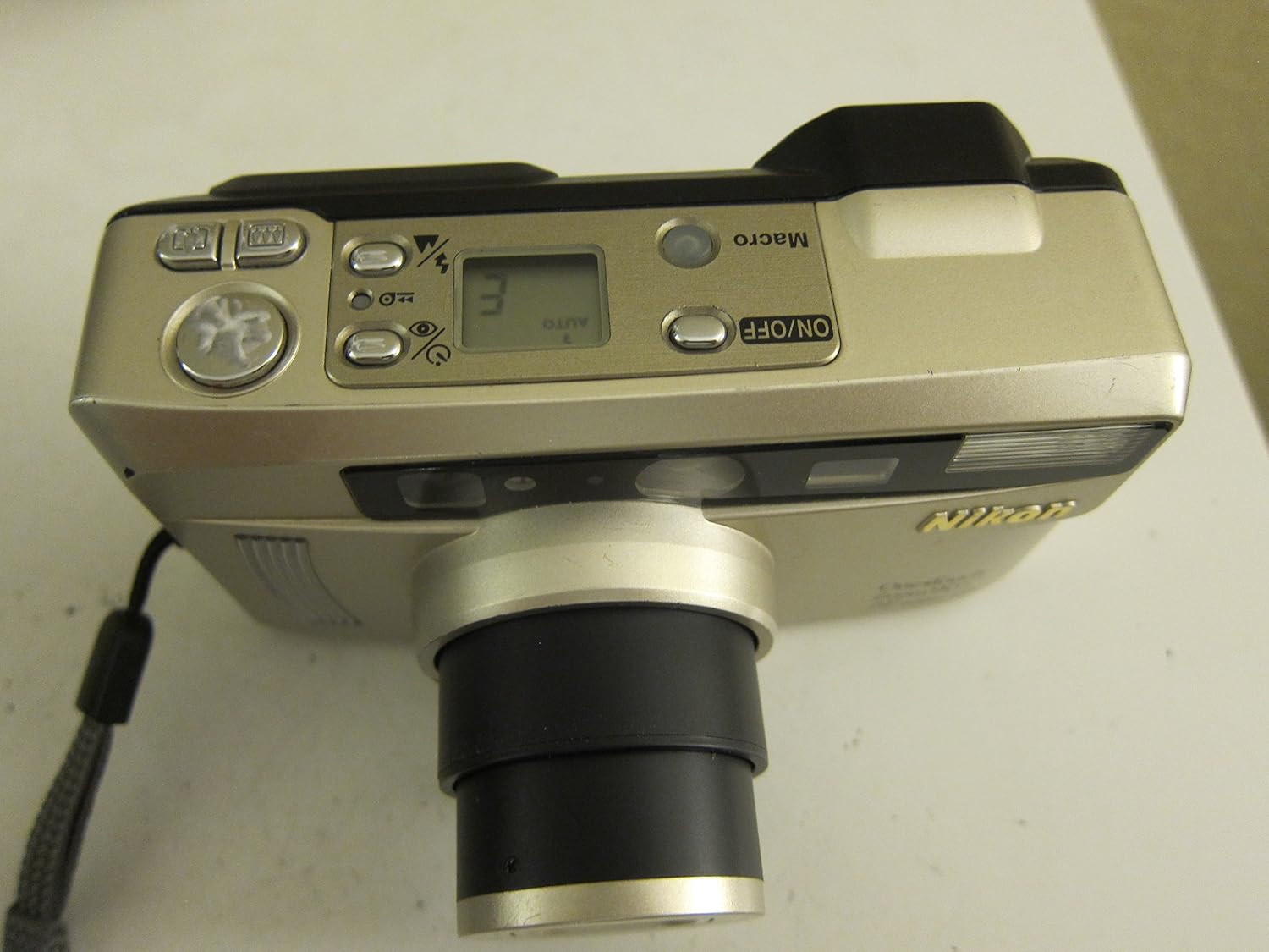 Nikon One Touch 90s QD Zoom Date 35mm Camera