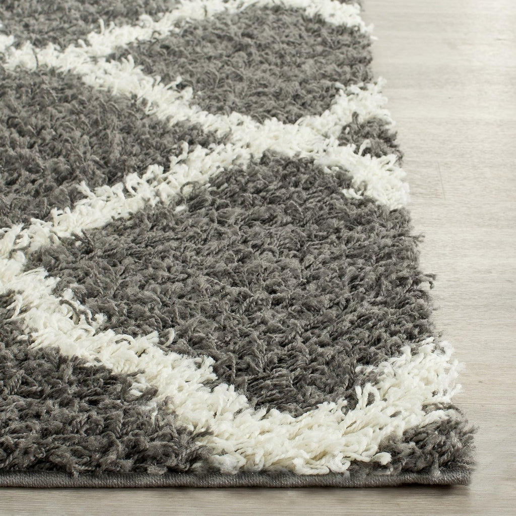 SAFAVIEH Dallas Shag Collection Runner Rug - 2'3' x 8', Dark Grey & Ivory, Trellis Design, Non-Shedding & Easy Care, 1.5-inch Thick Ideal for High Traffic Areas in Living Room, Bedroom (SGD257A)