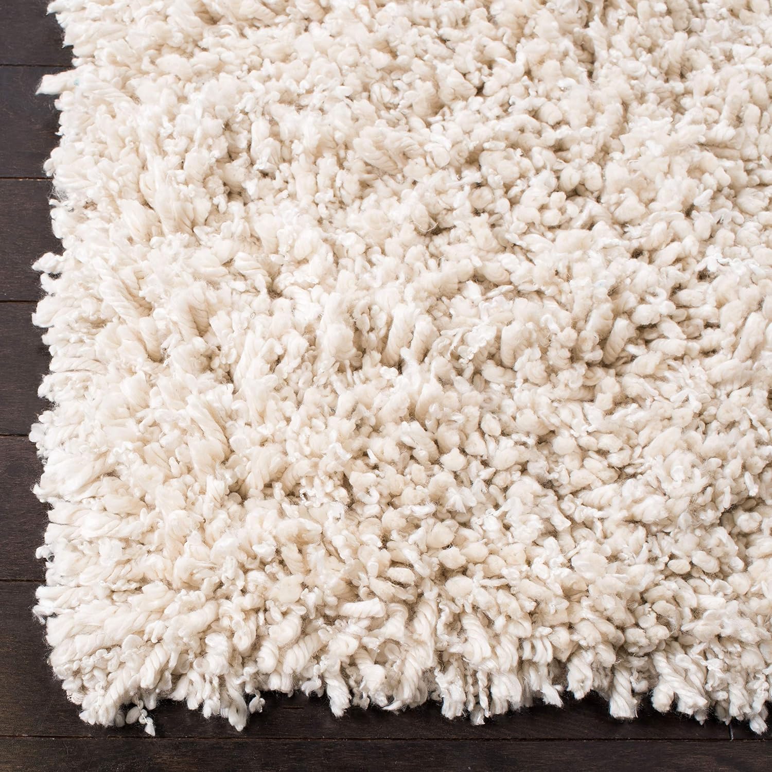 SAFAVIEH Sheep Shag Collection 5' x 8' Ivory SSG212A Handmade 1-inch Thick Area Rug