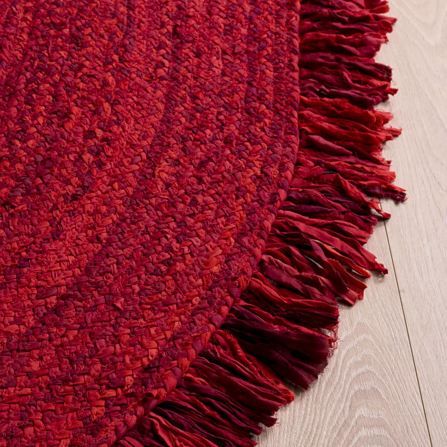 SAFAVIEH Braided Collection Oval Rug - 5' x 8' Oval, Red & Multicolored, Casual Design, Ideal for High Traffic Areas in Kitchen, Bedroom & Home Office (BRD451Q-5OV)