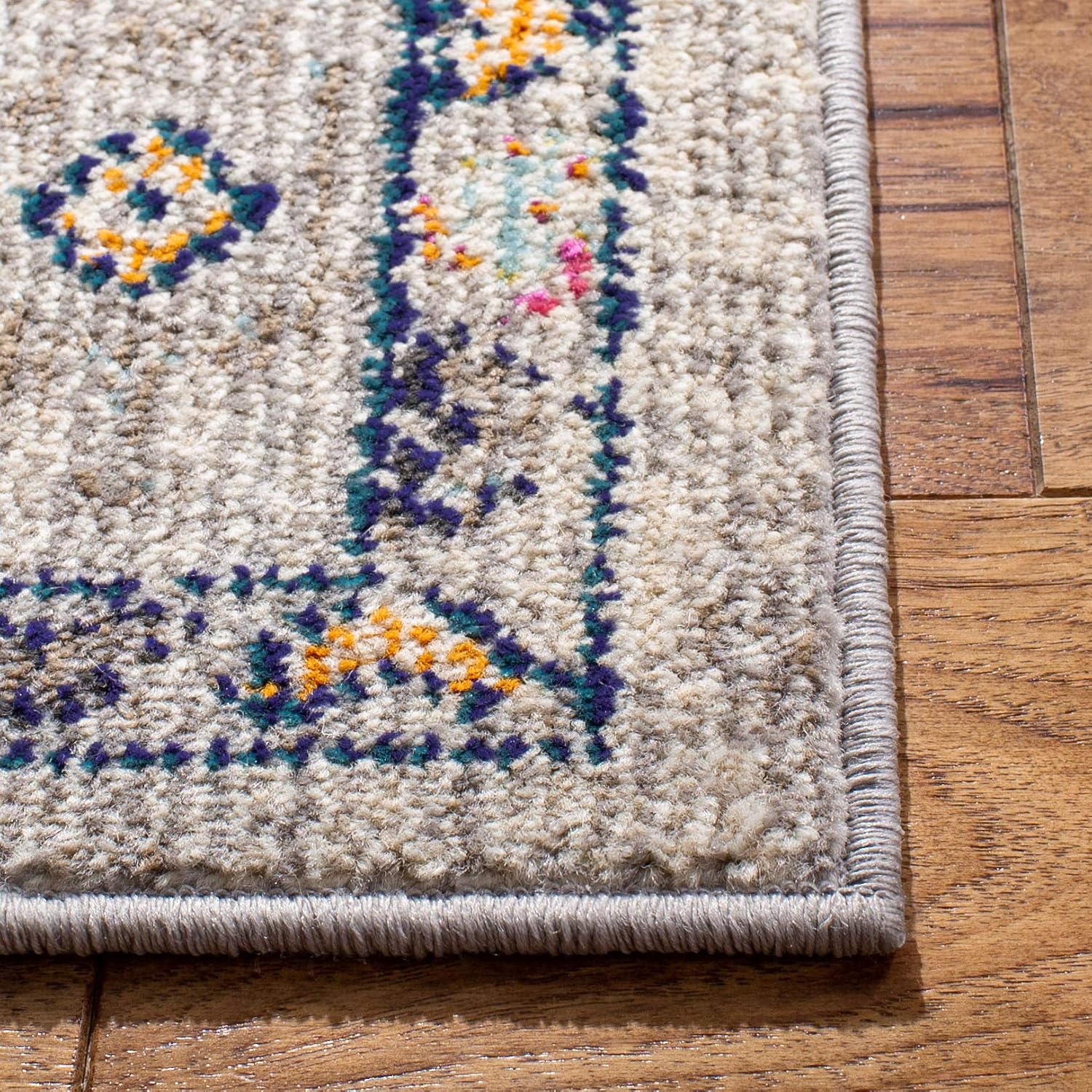 SAFAVIEH Madison Collection Runner Rug - 2'2' x 22', Grey & Blue, Boho Chic Medallion Distressed Design, Non-Shedding & Easy Care, Ideal for High Traffic Areas in Living Room, Bedroom (MAD468F)