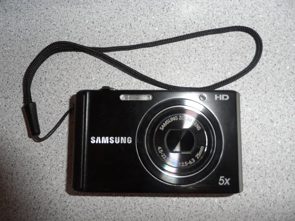 Samsung ST76 16 MP Compact Digital Camera - Black (EC-ST76ZZBPBUS)