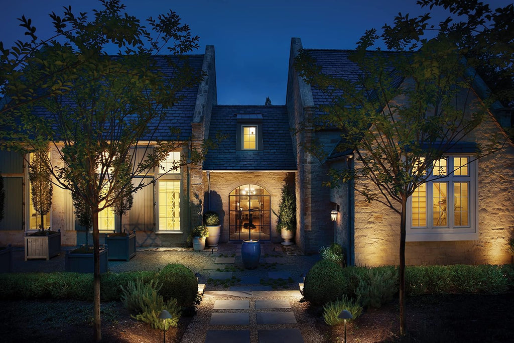 Hinkley Landscape Lighting Line Voltage Spot Light - Spotlight Important Landscape Features and Increase Home Security, 75 Watt Maximum Spot Light, Bronze Finish, 54000BZ