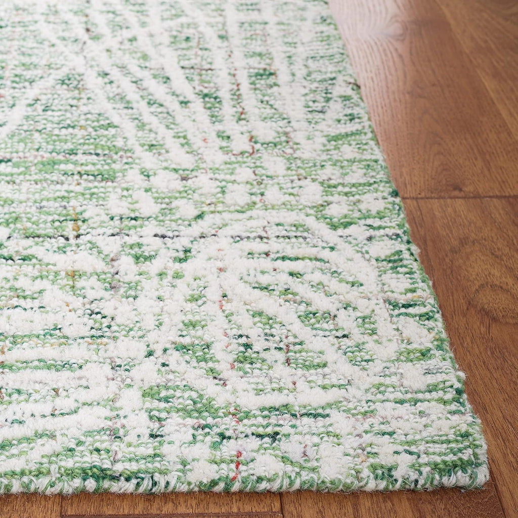 SAFAVIEH Metro Collection Accent Rug - 4' x 6', Green & Ivory, Handmade Floral Wool, Ideal for High Traffic Areas in Entryway, Living Room, Bedroom (MET875Y)