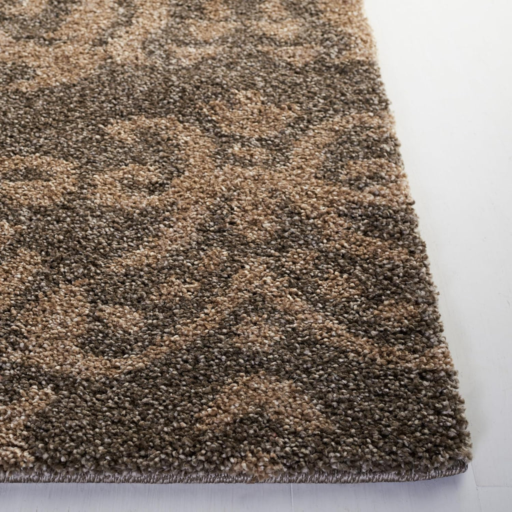 SAFAVIEH Florida Shag Collection Area Rug - 6'7' Round, Smoke & Beige, Damask Design, Non-Shedding & Easy Care, 1.2-inch Thick Ideal for High Traffic Areas in Living Room, Bedroom (SG460-7913)