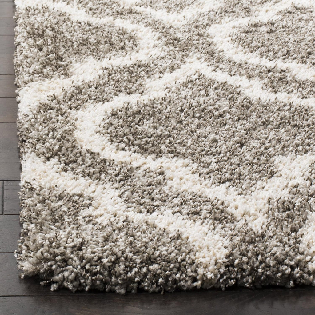 SAFAVIEH Hudson Shag Collection Area Rug - 7' Square, Grey & Ivory, Moroccan Design, Non-Shedding & Easy Care, 2-inch Thick Ideal for High Traffic Areas in Living Room, Bedroom (SGH284B)